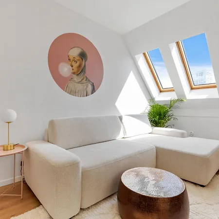 Lam Bubblegum - Terrace - Ac - Free Parking Apartamento Bratislava